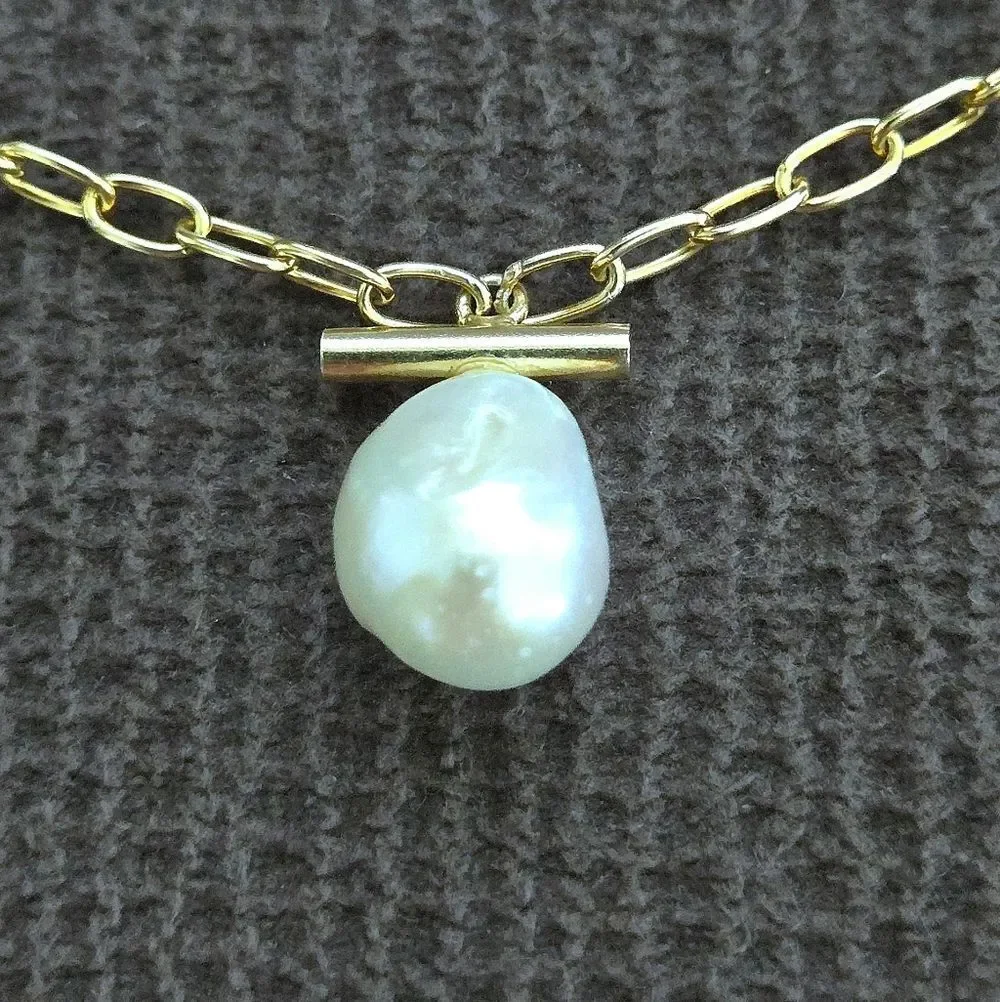 Stationary Freshwater Pearl Necklace - NWT